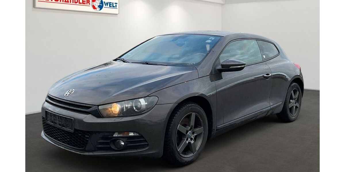 VW Scirocco 124.582 km 6.299 &euro; Brehna 06796