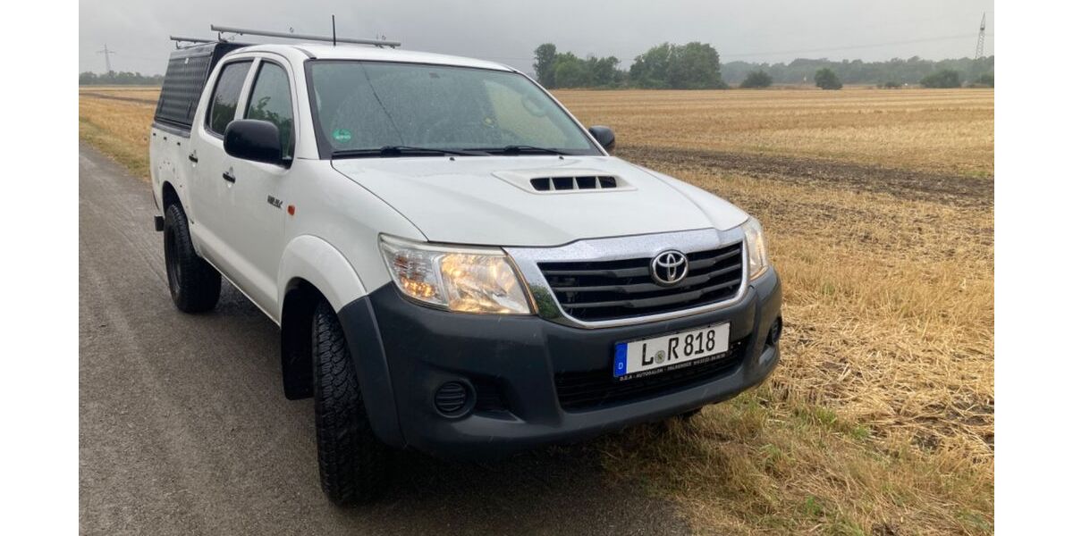 Toyota Hilux 164.000 km 14.900 &euro; Schkeuditz 04435