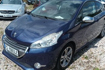 Peugeot 208 150.000 km 3.800 &euro; Sandersdorf-Brehna 06792