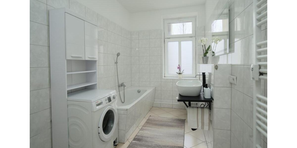 Mehrfamilienhaus, Wohnhaus Leipzig Ost - 2 Zimmer, 67 m&sup2;, 95&euro; | Angebot:24803175