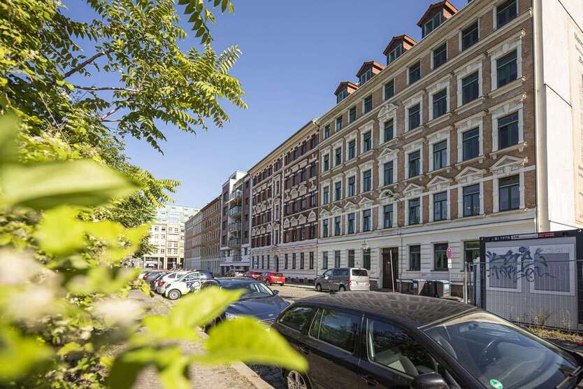 Bezugsfreie, charmante Dachgeschosswohnung mit Dachloggia - Aufzug vorhanden!! 2 zimmer