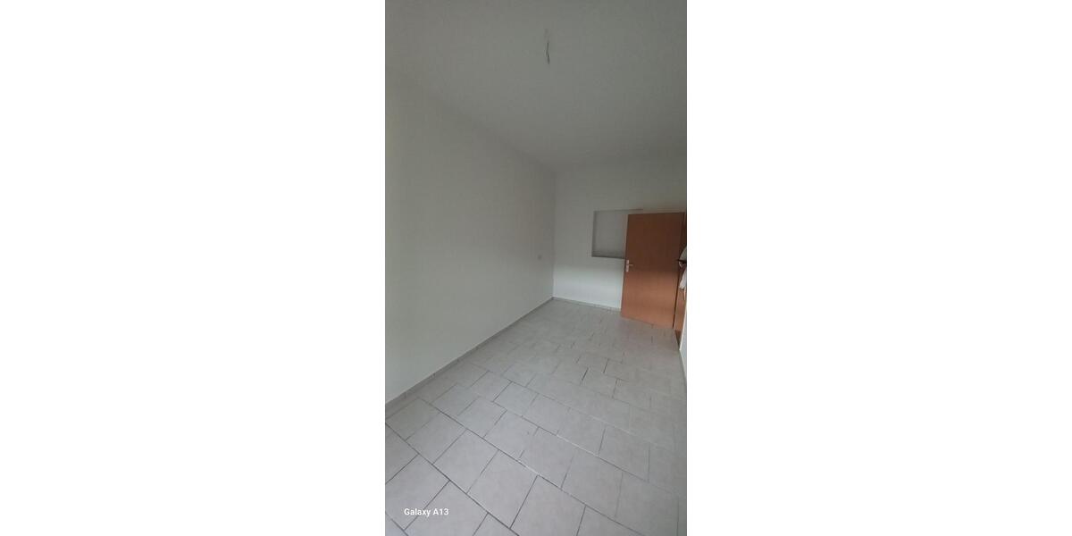 Erdgeschoßwohnung Wurzen - 2 Zimmer, 64 m&sup2;, 480&euro; | Angebot:25391316