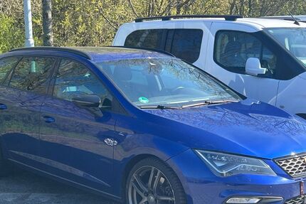 Seat Leon 83.200 km 19.900 &euro; Leipzig 04347