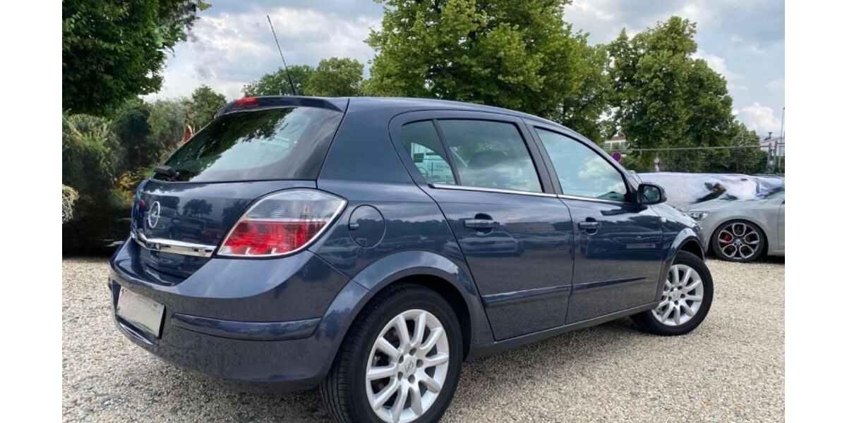Opel Astra 83.570 km 6.400 &euro; Naunhof 04683