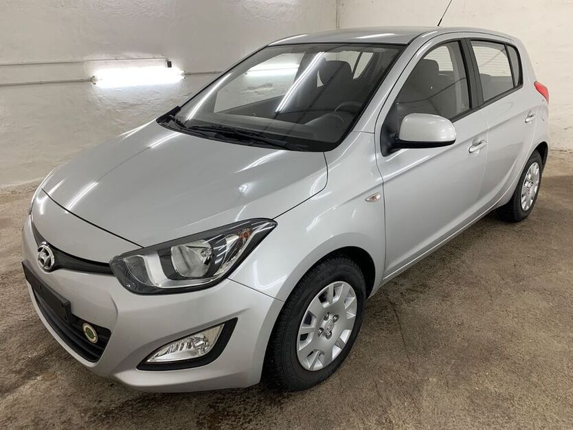 i20