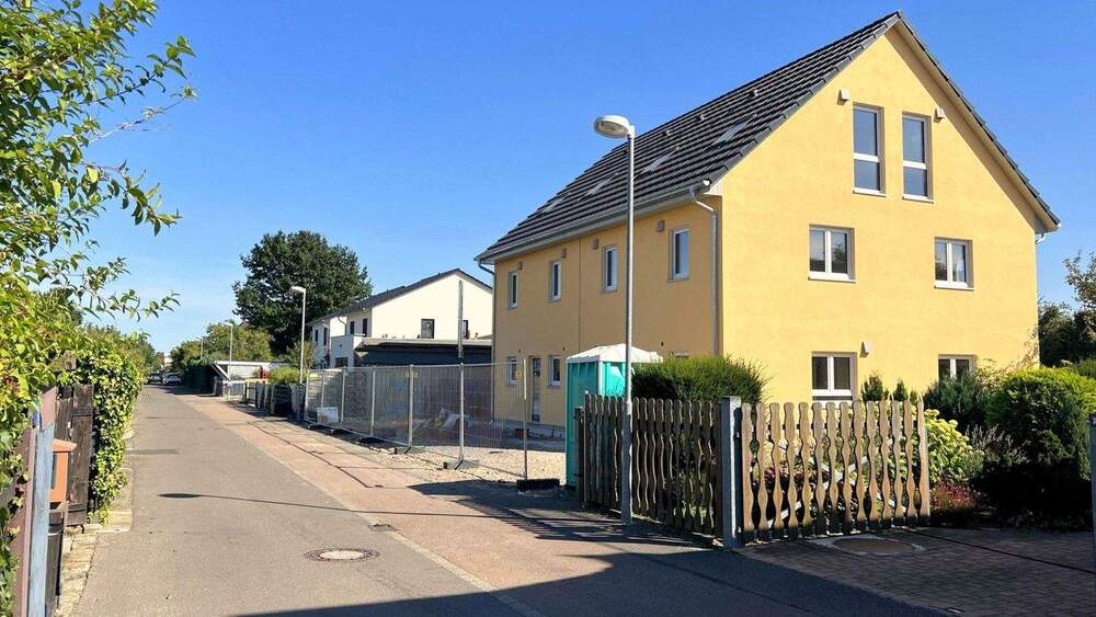 Doppelhaushälfte Leipzig Burghausen-Rückmarsdorf - 6 Zimmer, 158 m&sup2;, 2.675&euro; | Angebot:24367280