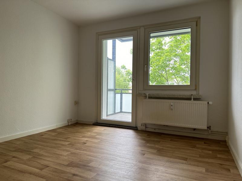 Erstbezug nach Komplettsanierung! Zentrumsnah. zimmer