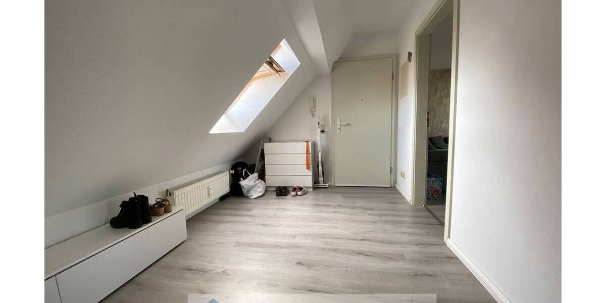 Sehr schöne Dachgeschosswohnung im Zentrum Merseburgs zu verkaufen 2 zimmer