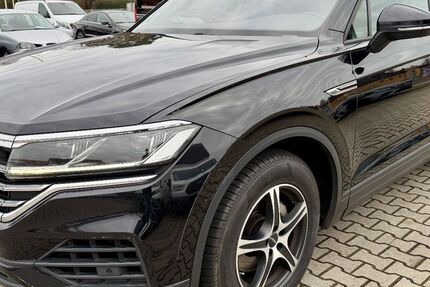 VW Touareg 246.700 km 23.800 € Zwenkau OT Löbschütz 04442