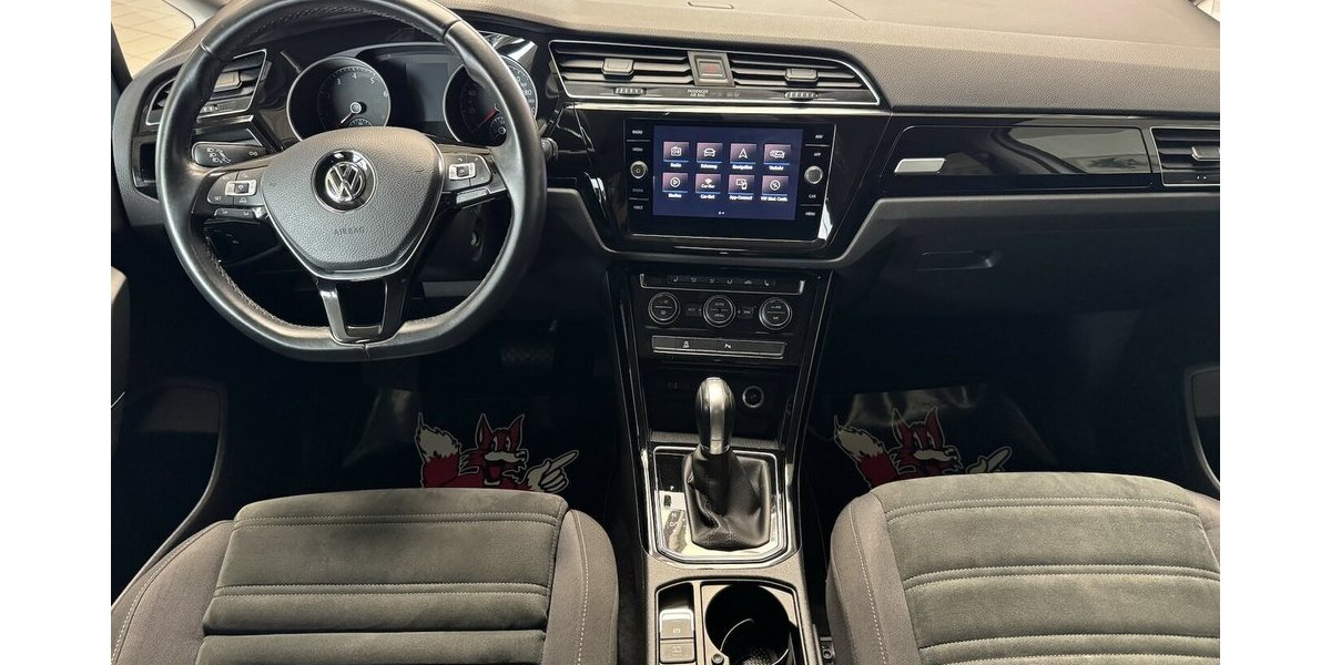 VW Touran 150 DSG R-Line/7Sitz/LED/Navi/ACC/Massage 99.985 km 22.990 &euro; Leipzig 04347