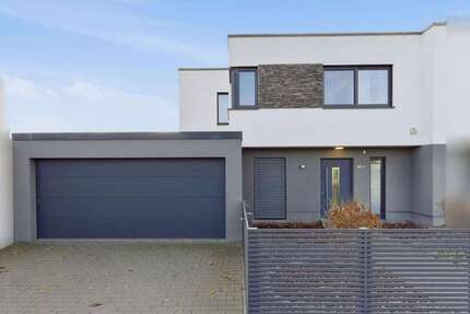 Haus zum Mieten in Markkleeberg 3.000 € 160 m² 5 zimmer