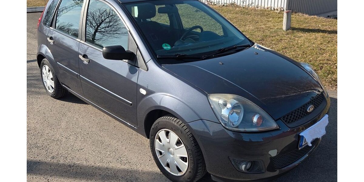 Ford Fiesta 90.000 km 2.750 &euro; Taucha 04425