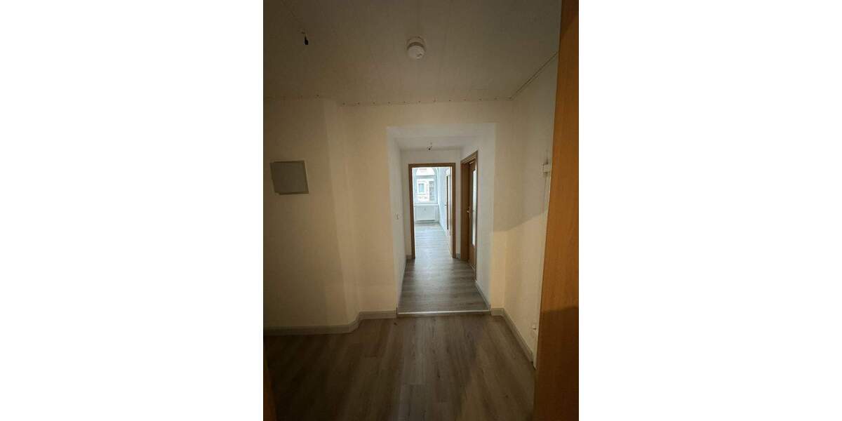 Etagenwohnung Lützen - 4 Zimmer, 110 m&sup2;, 850&euro; | Angebot:25689034