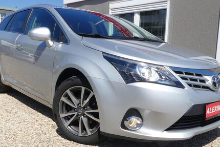 Toyota Avensis 180.451 km 8.800 &euro; Leipzig 04179