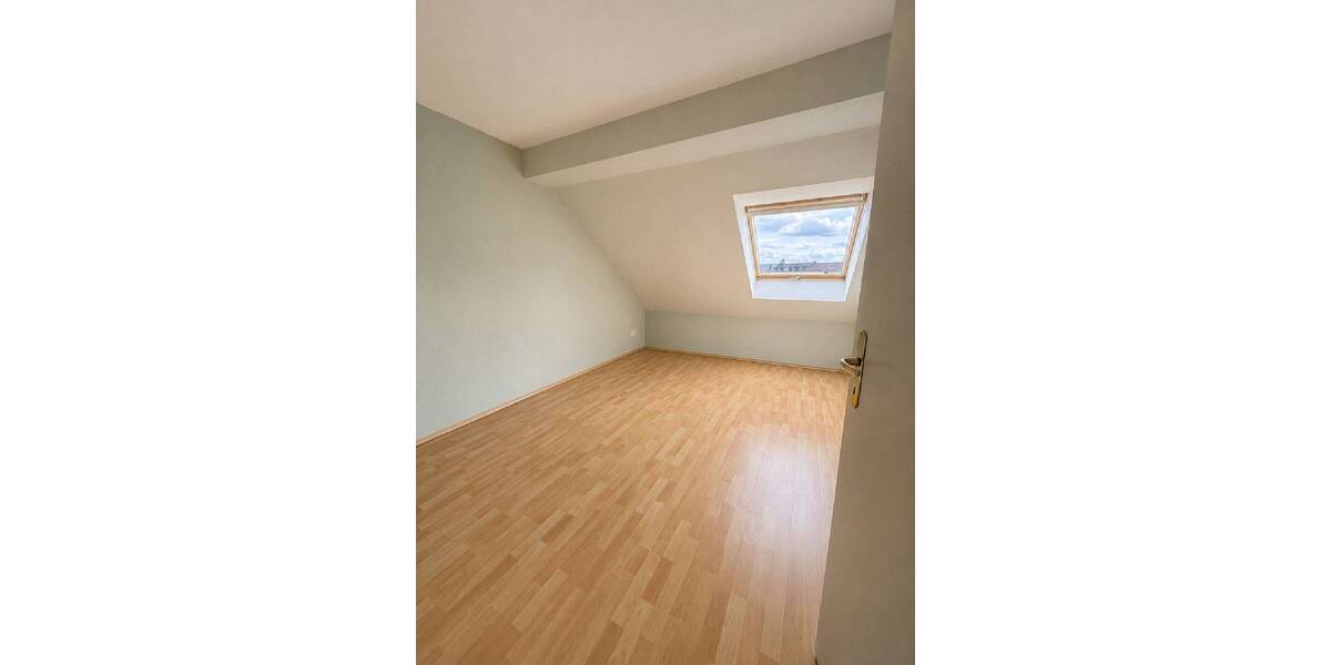 Etagenwohnung Leipzig Neustadt-Neuschönefeld - 2 Zimmer, 76 m&sup2;, 636&euro; | Angebot:26672989