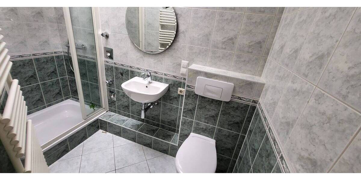 Etagenwohnung Leipzig Sellerhausen-Stünz - 3 Zimmer, 115 m&sup2;, 1.275&euro; | Angebot:26451655