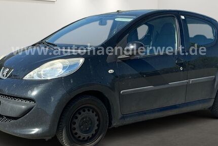 Peugeot 107 154.937 km 2.399 &euro; Brehna 06796