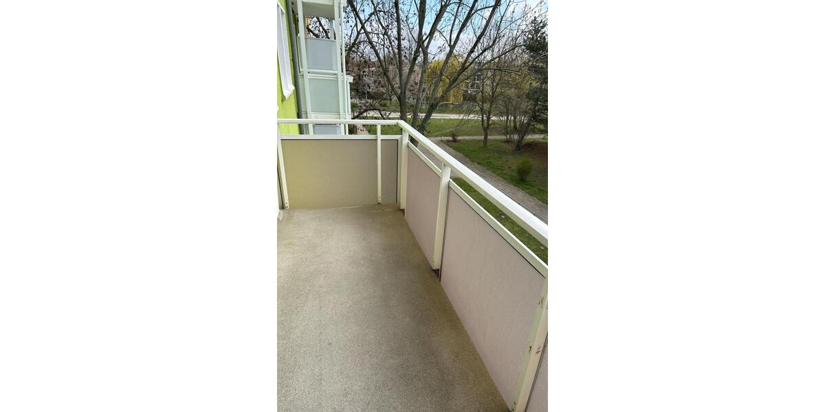 Etagenwohnung Bad Dürrenberg - 3 Zimmer, 61 m&sup2;, 351&euro; | Angebot:26061342
