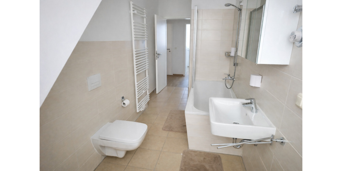 Mehrfamilienhaus, Wohnhaus Schkopau Röglitz - 1 Zimmer, 303 m&sup2;, 675.000&euro; | Angebot:25798022