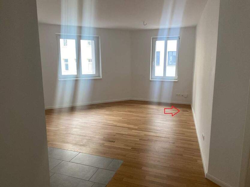Schöne Erdgeschosswohnung mit geräumiger Wohnküche mit Einbauküche, Dusche und Fußbodenheizung! 2 zimmer