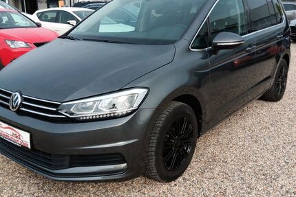 VW Touran 87.344 km 19.990 € Leipzig 04179