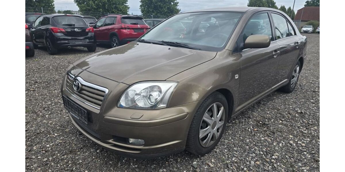 Toyota Avensis 138.000 km 2.400 &euro; Taucha 04425