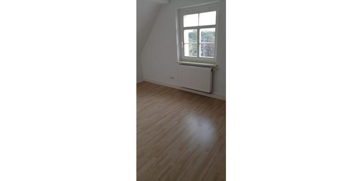 Dachgeschoßwohnung Regis-Breitingen Breitingen - 3 Zimmer, 65 m&sup2;, 338&euro; | Angebot:25306524