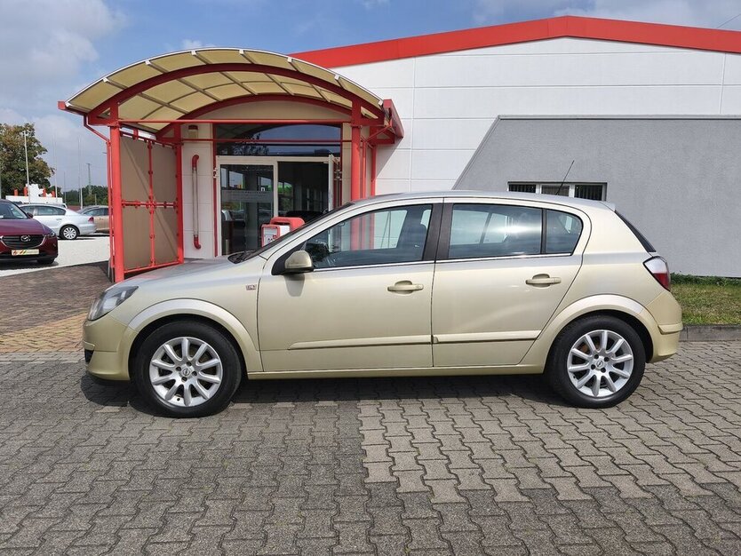 Astra Edition 1.6 Automatik/Klima/8x bereift