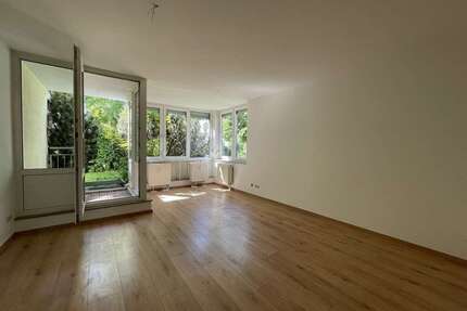 Grüner Wohntraum mit Loggia und Gartenzugang nahe des Paunsdorfcenters!