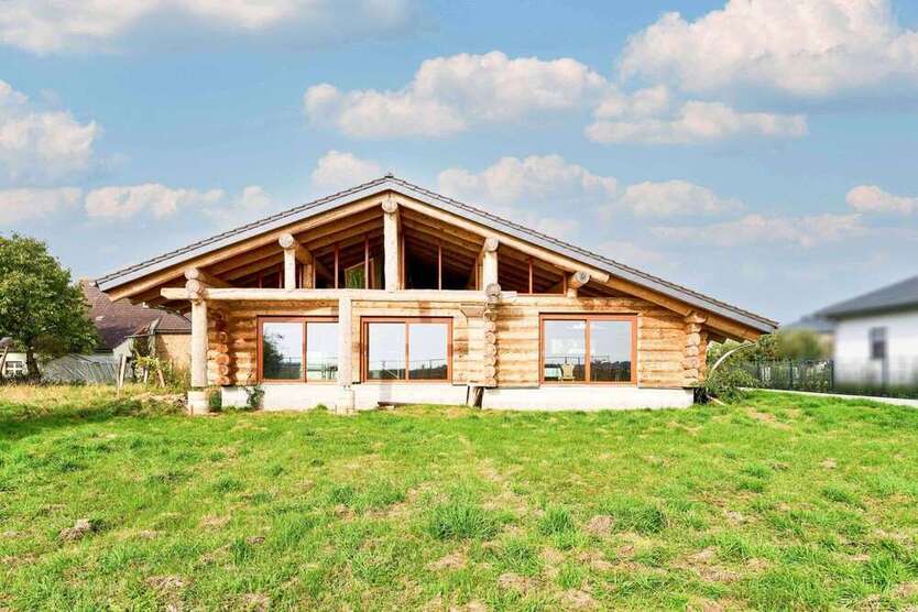 Haus zum Kaufen in Laußig 380.000 € 269 m²