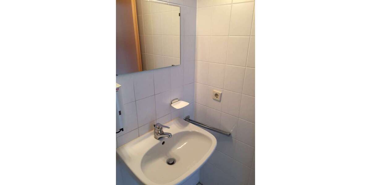 Praktische Gewerbeeinheit für BüroPraxis oder Einzelhandel - Wohn- & Geschäftshaus Wurzen Altstadt | Angebot:25468479