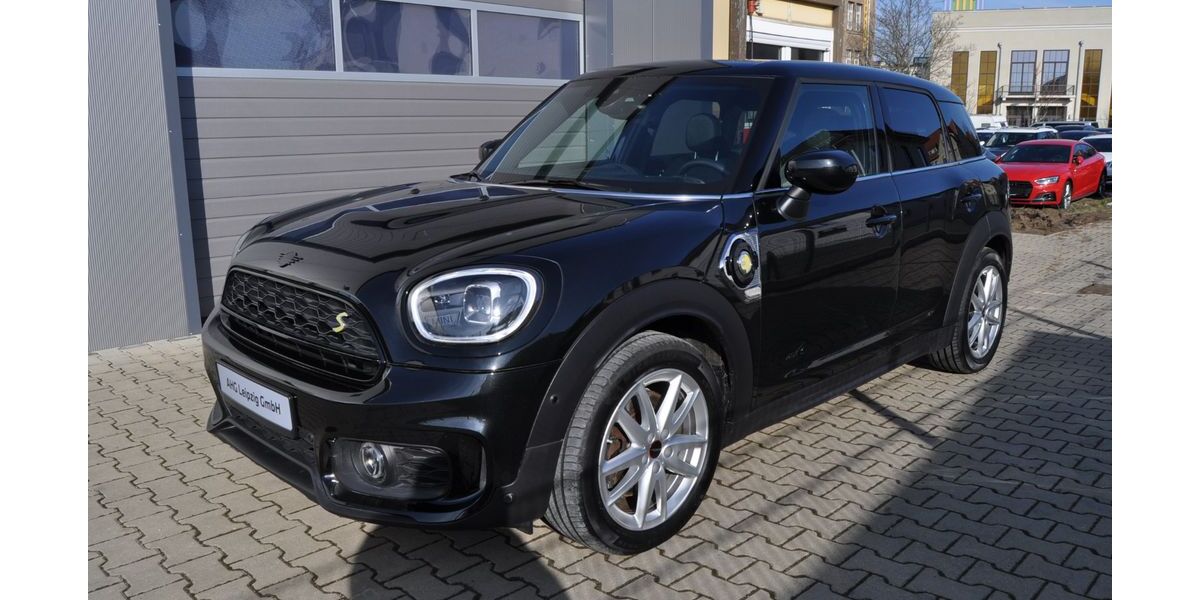 Mini Countryman SE (Cooper) 33.400 km 29.990 &euro; Leipzig 04179