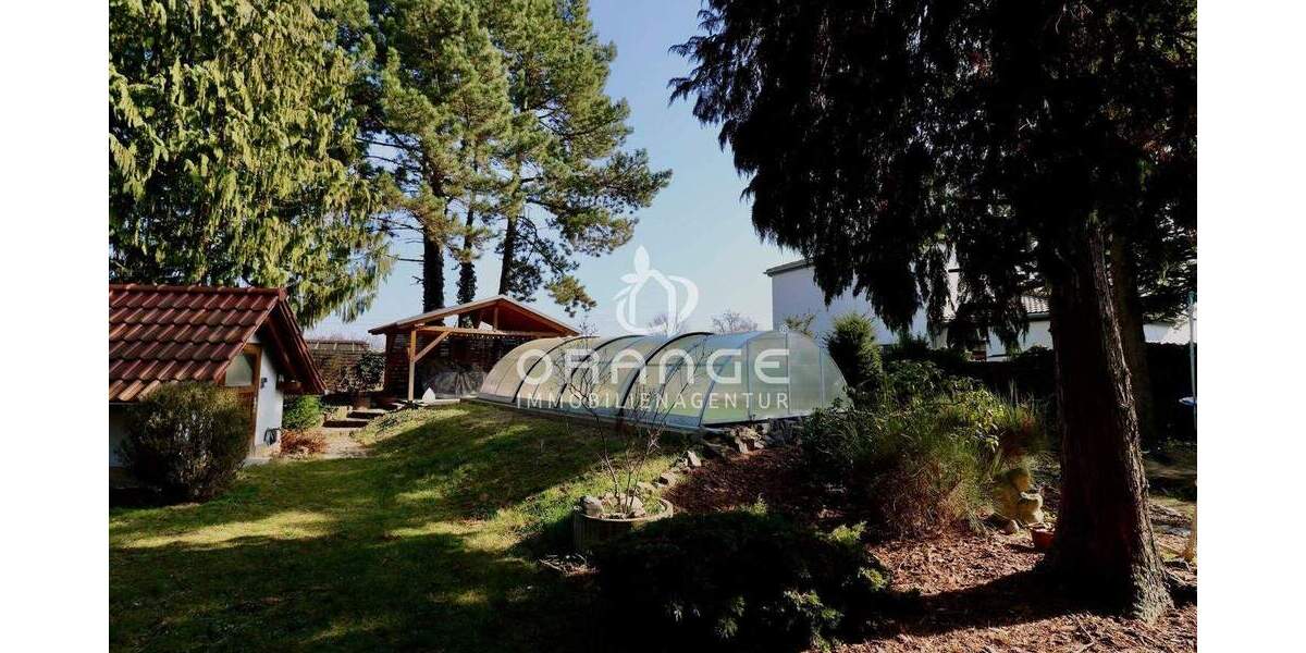 Mehrfamilienhaus, Wohnhaus Leipzig- Burghausen / Rückmarsdorf Burghausen-Rückmarsdorf - 9 Zimmer, 240 m&sup2;, 675.000&euro; | Angebot:25815670