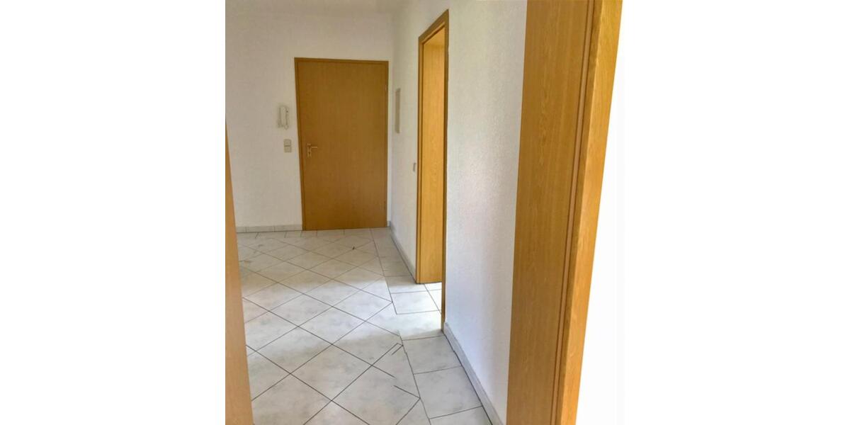 Helle schöne 3-Raum-Wohnung mit großem Bad und auf Wunsch 100m² Garten – frisch renoviert in Bennewitz zimmer