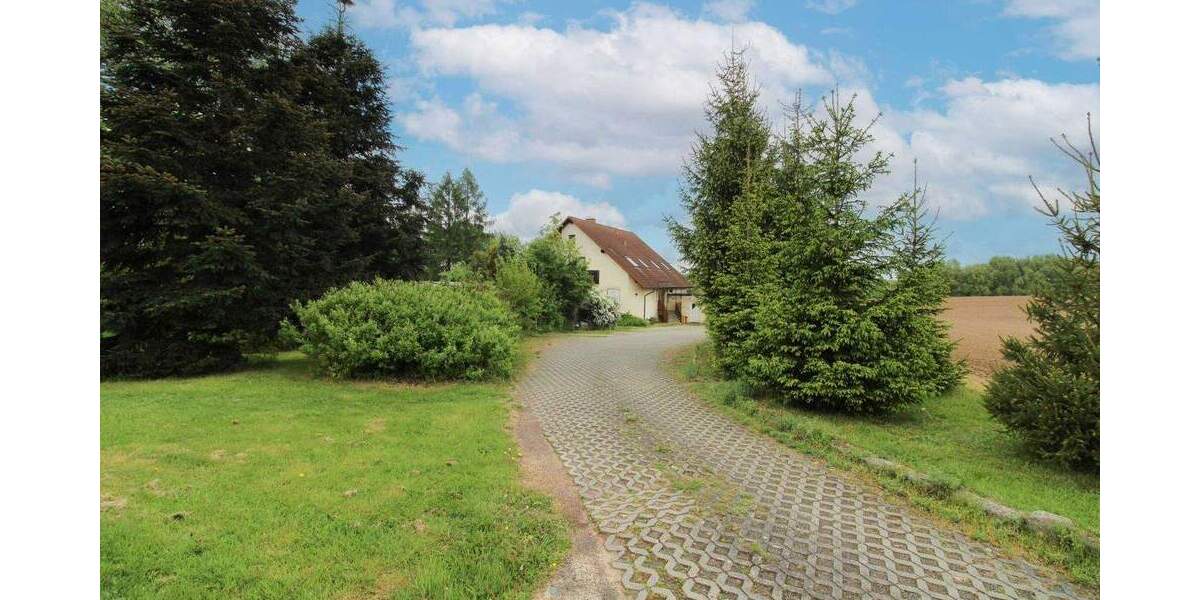 Mehrfamilienhaus, Wohnhaus Grimma Pöhsig - 1 Zimmer, 305 m&sup2;, 350.000&euro; | Angebot:25775445