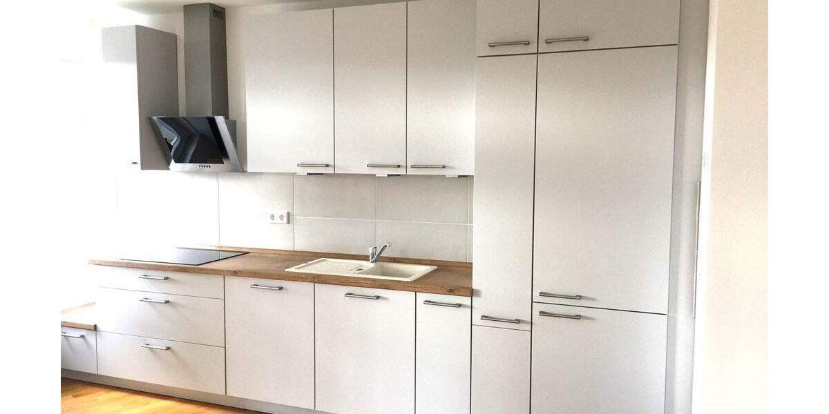 ZentrumOst - Tolle 4 Zi.-Whg., 3 Balkone, Parkett, FuBoHeizg., Lift -vermietet 4 zimmer