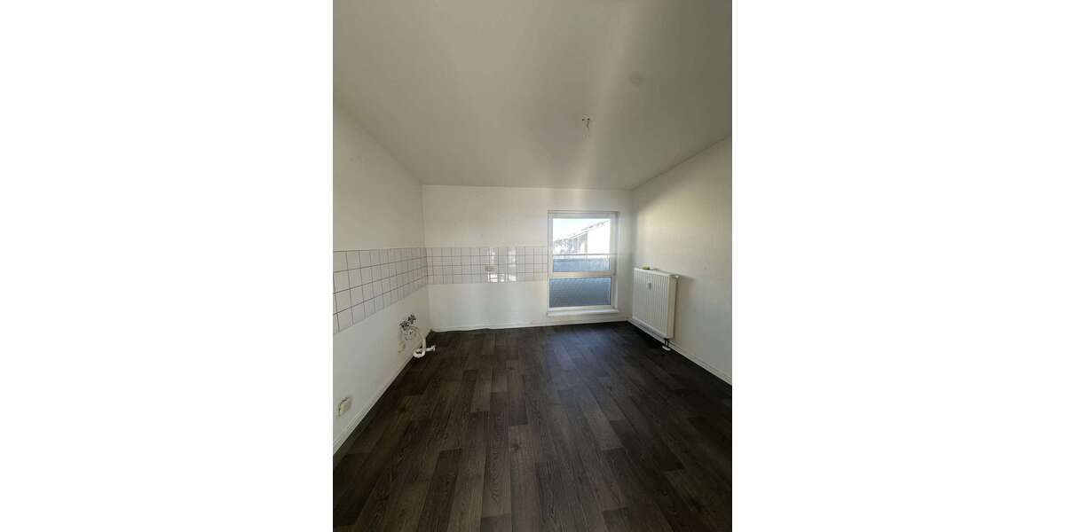 ++Große und Helle 3-Raumwohnung im Dachgeschoss++ 3 zimmer