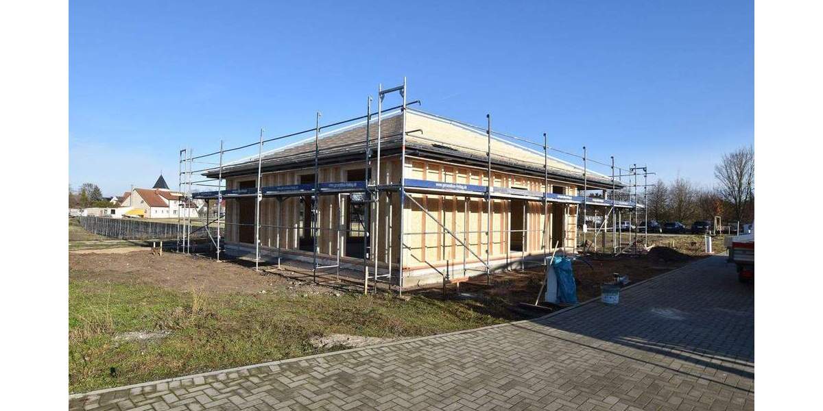 Bungalow Löbnitz - 4 Zimmer, 130 m&sup2;, 1.400&euro; | Angebot:25796562