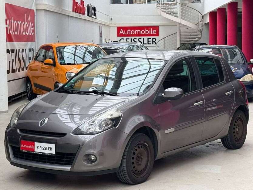Renault Clio 188.350 km 1.999 € Leipzig 04347
