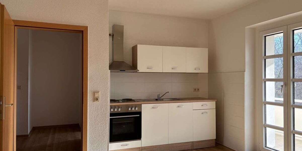 Etagenwohnung Leuna Rössen - 2 Zimmer, 44 m&sup2;, 344&euro; | Angebot:25567881