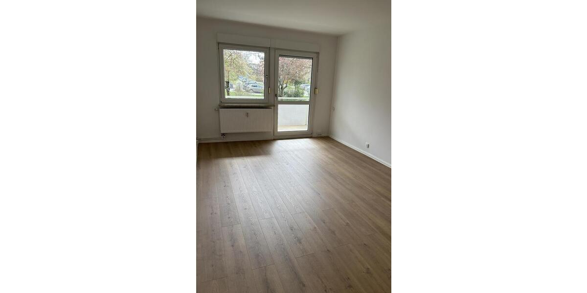 Erdgeschoßwohnung Bad Dürrenberg - 3 Zimmer, 61 m&sup2;, 351&euro; | Angebot:26058628