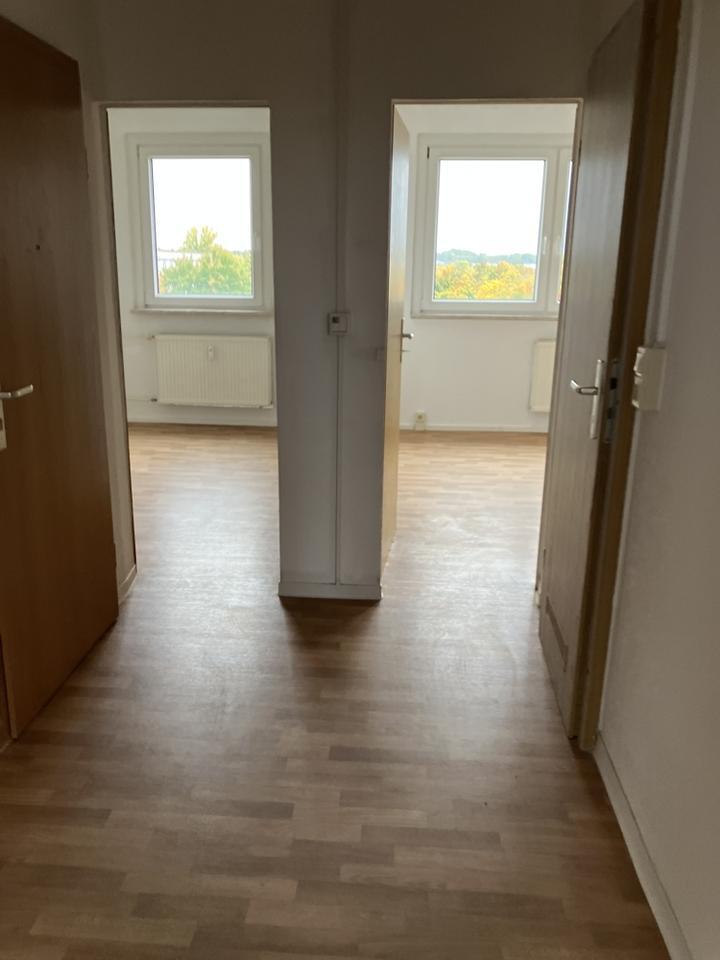 6 Zimmerwohnung mit 2 Balkonen zimmer
