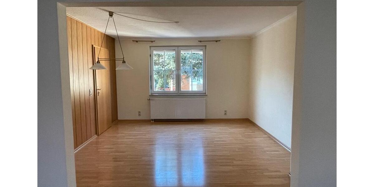 Reihenhaus Leuna - 4 Zimmer, 106 m&sup2;, 219.700&euro; | Angebot:25805699