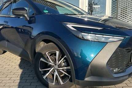 Toyota C-HR 7.923 km 27.970 &euro; Delitzsch 04509