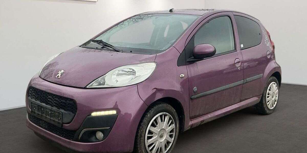 Peugeot 107 112.461 km 3.299 &euro; Sandersdorf-Brehna 06796