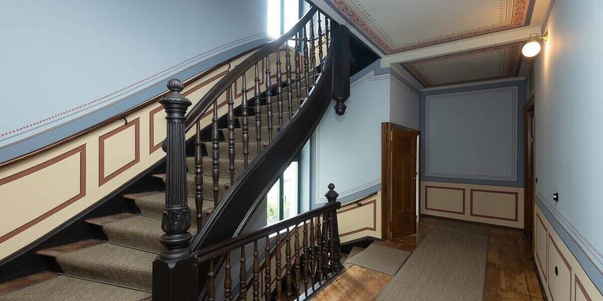 Was will man mehr? * Erstbezug * Parkett * Balkon * Fußbodenheizung * Wanne & Dusche * LED-Licht 3 zimmer