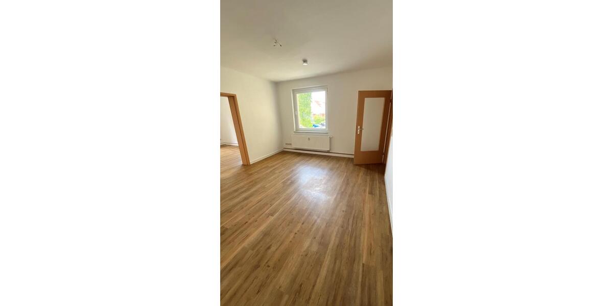 Etagenwohnung Schkeuditz - 5 Zimmer, 94 m&sup2;, 775&euro; | Angebot:26662737