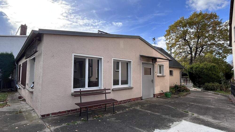 Einfamilienhaus Schkeuditz - 7 Zimmer, 153 m&sup2;, 399.000&euro; | Angebot:25677336