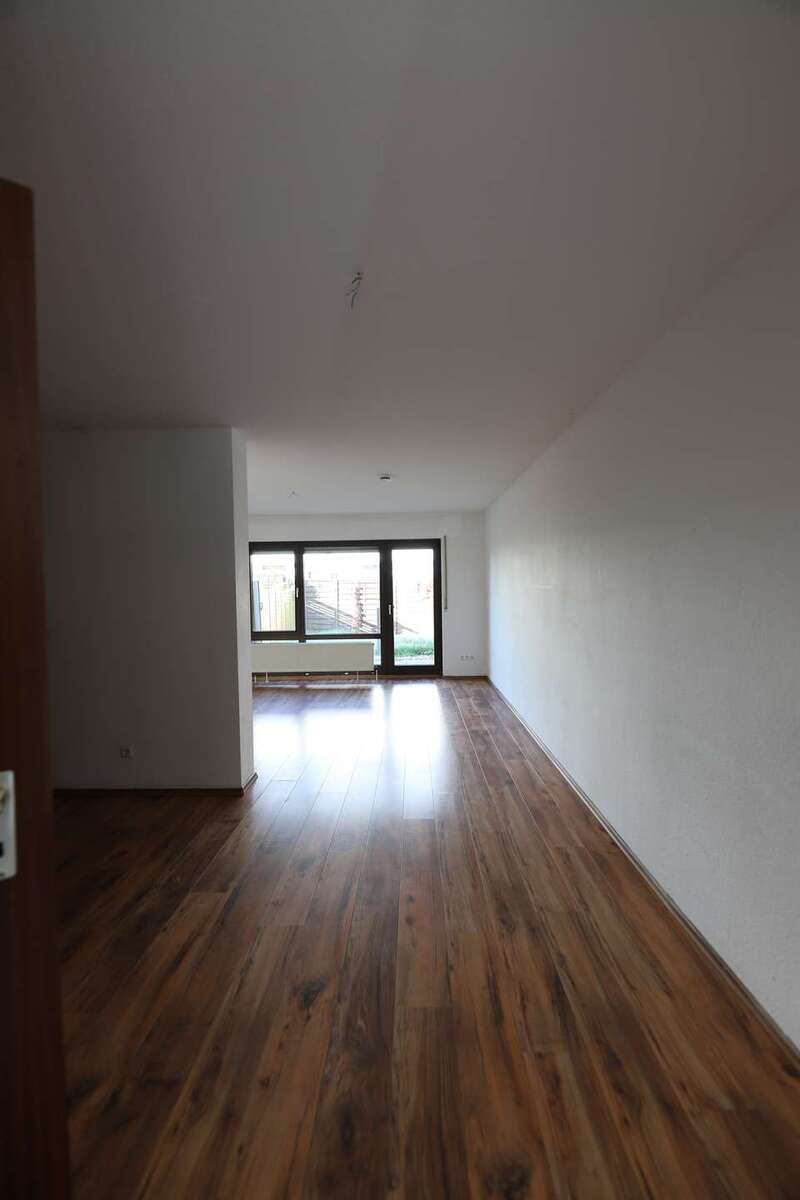 Charmantes Reihenmittelhaus mit Garten, Balkon, Garage und Keller in Großkugel 5 zimmer