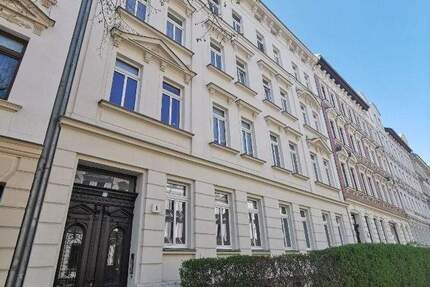 ++ Dachgeschoss Wohnung in Gohlis-Süd mit EBK solide vermietet ++ 1 zimmer